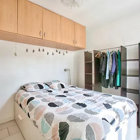 *porte De Clichy* For 4 People Apartment Paris